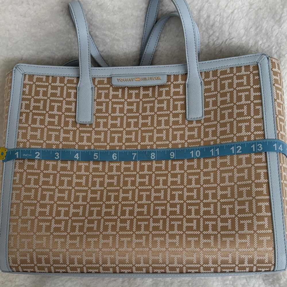 Tommy Hilfiger Beige and Light Blue Tote - Picture 7 of 7